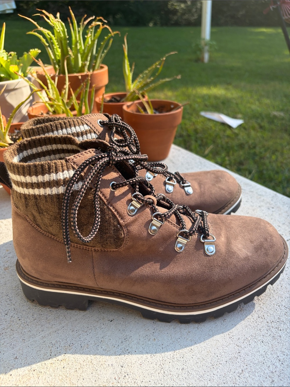 Torrid Knit Suede Hiker Booties 8.5 Women's
